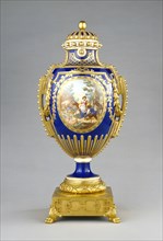 Lidded Vase, Vàse a Panneaux, Sèvres Manufactory, French, 1756 - present, Sèvres, France; about 1766 - 1770; Soft-paste