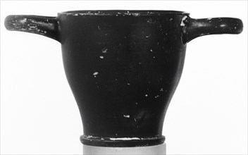Campanian Black Skyphos; Campania, South Italy; 323 - 31 B.C; Terracotta; 8 × 14.6 × 78 cm, 3 1,8 × 5 3,4 × 30 11,16 in