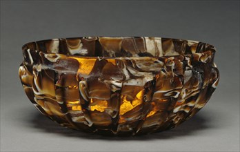 Ribbed Bowl; Roman Empire; 1st century B.C. - 1st century A.D; Glass; 7.5 × 18 cm, 2 15,16 × 7 1,16 in