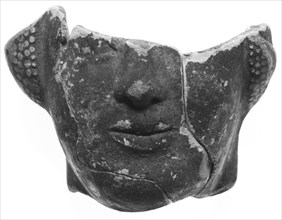 Attic Female Head Vase Fragment; Athens, Greece, Europe; 5th century B.C; Terracotta; 4.9 cm, 1 15,16 in