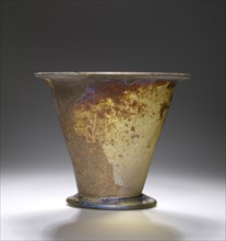 Modiolus; Eastern Mediterranean; 1st - 2nd century; Glass; 12.7 cm, 5 in
