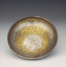 Bowl with Tendril Pattern; Eastern Hellenistic Empire; 1st century B.C; Silver with gilding; 5.2 × 22.2 cm, 0.5521 kg