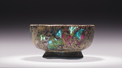 Hemispherical Bowl; Eastern Mediterranean; 1st century B.C. - 1st century A.D; Mosaic glass; 4.4 × 8.9 cm, 1 3,4 × 3 1,2 in