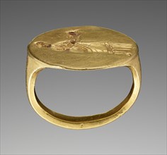 Ring Engraved with a Muse Holding a Mask; 325 - 300 B.C; Gold; 2.2 × 2.1 cm, 7,8 × 13,16 in