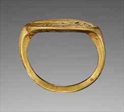 Dancing Maenad; 400–350 B.C; Gold; 1.9 × 1.3 cm, 3,4 × 1,2 in