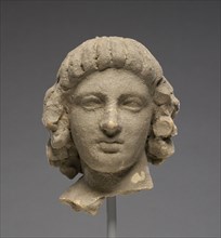 Bust of a Woman; Tarentum, Taras, South Italy; 350 - 250 B.C; Terracotta; 15.9 × 12.3 cm, 6 1,4 × 4 13,16 in