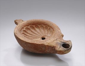 Lamp; Italy; mid-1st century; Terracotta; 3.3 × 8 × 12.3 cm, 1 5,16 × 3 1,8 × 4 13,16 in