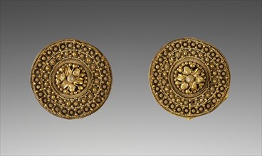 Pair of Disk Earrings; Etruria; late 6th century B.C; Gold; 4.2 cm, 1 5,8 in