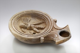Lamp, North Africa; 1st - 4th century; Terracotta; 3.5 x 8.5 x 11.2 cm, 1 3,8 x 3 3,8 x 4 7,16 in