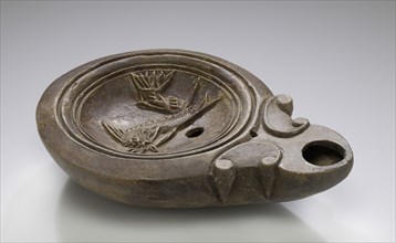 Lamp, Anatolia; 1st - 4th century; Terracotta; 3.1 x 9 x 12.5 cm, 1 1,4 x 3 9,16 x 4 15,16 in
