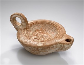 Lamp, Anatolia; 1st - 4th century; Terracotta; 3 x 7 x 9.7 cm, 1 3,16 x 2 3,4 x 3 13,16 in