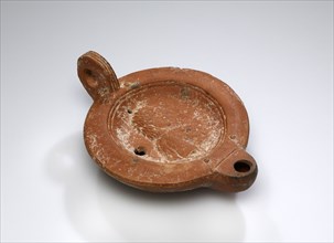 Lamp, Anatolia; 1st - 4th century; Terracotta; 2.5 x 8.1 x 11 cm, 1 x 3 3,16 x 4 5,16 in