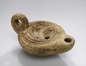Lamp, Asia Minor; 1st - 4th century; Terracotta; 2 x 5.7 x 8 cm, 13,16 x 2 1,4 x 3 1,8 in