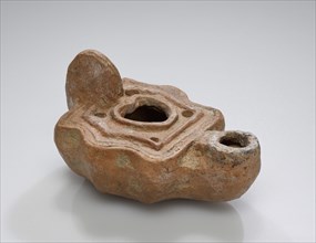 Lamp, South Anatolia, Anatolia; 1st - 4th century; Terracotta; 2.8 x 6 x 7.9 cm, 1 1,8 x 2 3,8 x 3 1,8 in
