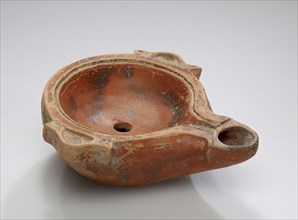 Lamp, Anatolia; 1st - 4th century; Terracotta; 2.8 x 6 x 8.6 cm, 1 1,8 x 2 3,8 x 3 3,8 in