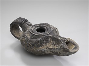 Lamp, North Anatolia, Anatolia; 1st century B.C. - 1st century A.D; Terracotta; 4 x 5.9 x 11.2 cm, 1 9,16 x 2 5,16 x 4 7,16 in