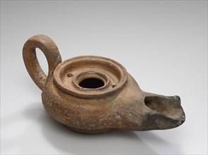 Lamp, Asia Minor; 4th century B.C; Terracotta; 3.2 × 6 × 9.5 cm, 1 1,4 × 2 3,8 × 3 3,4 in
