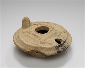 Lamp, Asia Minor; 5th - 6th century; Terracotta; 3.2 × 8.2 × 8.2 cm, 1 1,4 × 3 1,4 × 3 1,4 in