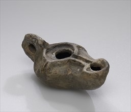 Lamp, Cologne, Germany; 2nd - 3rd century; Terracotta; 2.2 x 3.1 x 6.1 cm, 7,8 x 1 1,4 x 2 3,8 in