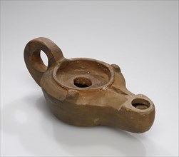 Lamp, Cologne, Germany; 2nd century; Terracotta; 2.6 x 4.8 x 9.5 cm, 1 x 1 7,8 x 3 3,4 in