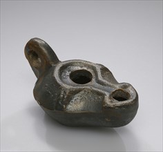 Lamp, Cologne, Germany; 2nd - 3rd century; Terracotta; 3 x 4.5 x 7.5 cm, 1 3,16 x 1 3,4 x 2 15,16 in