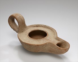 Lamp, Sicily, Italy; 5th - 4th century B.C; Terracotta; 3 x 7.5 x 13.5 cm, 1 3,16 x 2 15,16 x 5 5,16 in