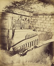 Autre oeuvre de Décure, le quartier de Cazerne, a Minorque, on il fut emprisonné; Nadar, Gaspard Félix Tournachon French, 1820