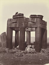 Coupole de Douris, dans la plaine de la Bekaa - Balbek; Félix Bonfils, French, 1831 - 1885, Baalbek, Syria; 1872; Albumen