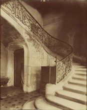 Staircase, Hôtel de Brinvilliers, rue Charles V; Eugène Atget, French, 1857 - 1927, Paris, France; 1900; Albumen silver print