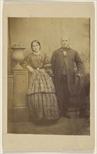 Mrs. Mackay's mother & father; Ross & Thomson, Scottish, active about 1850s, 1860s; Albumen silver print