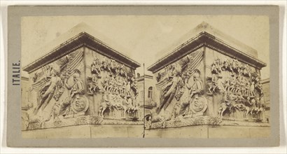 Piedestal dans le Jardin Pontifical A Rome; Italian; about 1865; Albumen silver print