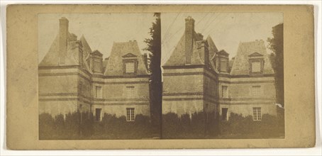 Chateau fontainebleau; French; about 1860; Salted paper print, albumenized