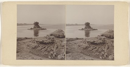 Rock in the midst of Jamuna; about 1900; Gelatin silver print