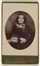 woman, in oval style; Helmut Petschler, English, born Germany, 1832 - 1869, 1860s; Carbon print