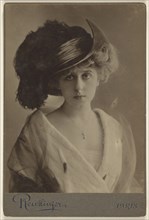 Mlle Robinne; Emile Auguste Reutlinger, French, 1825 - 1907, about 1900; Bromide print