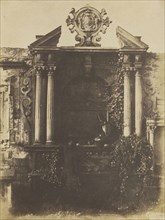 Byres Monument, Greyfriars Churchyard; Hill & Adamson, Scottish, active 1843 - 1848, Scotland; 1843 - 1848; Salted paper print