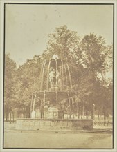 Fountain Near Cirque National, Paris; Hippolyte Bayard, French, 1801 - 1887, Paris, France; about 1847; Salted paper print