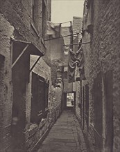 Close, No. 101 High Street; Thomas Annan, Scottish,1829 - 1887, Glasgow, Scotland; negative 1868 - 1871; print 1877; Carbon
