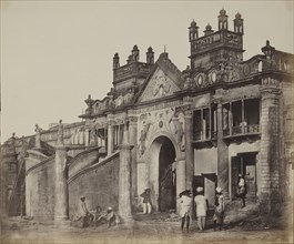 A Gateway Leading Into the Kaiserbagh; Felice Beato, 1832 - 1909, Henry Hering, 1814 - 1893
