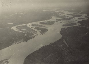 River; Fédèle Azari, Italian, 1895 - 1930, Milan, Italy; 1914 - 1929; Gelatin silver print; 11.6 x 12 cm, 4 9,16 x 4 3,4 in