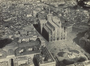 Milan Duomo; Fédèle Azari, Italian, 1895 - 1930, Italy; 1914 - 1929; Gelatin silver print; 17.4 x 23.5 cm, 6 7,8 x 9 1,4 in