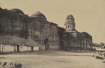 Madura. Trimul Naik's Palace, Entrance to Quadrangle; Capt. Linnaeus Tripe, English, 1822 - 1902, Madura, India; 1858; Salted