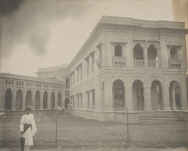 Samaldas College, Nisidi Augh; India; 1886 - 1889; Platinum print; 19.1 x 24.1 cm, 7 1,2 x 9 1,2 in