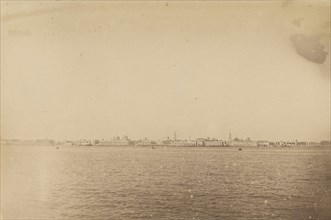 Mexique. Vera Cruz vue prise de la Mer; Veracruz, Mexico; 1860s - 1880s; Albumen silver print