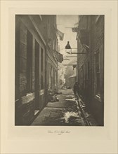 Close No. 80 High Street; Thomas Annan, Scottish,1829 - 1887, Glasgow, Scotland; negative 1868; print 1900; Photogravure