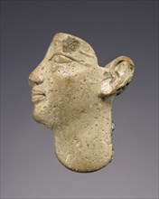 Head Inlay; Egypt; 1540 - 1075 B.C; Glass; 2.6 cm, 1 in