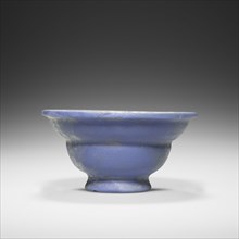 Bowl; Eastern Mediterranean or Italy; end of 1st century B.C. - beginning of 1st century A.D; Glass; 4 x 7.8 cm