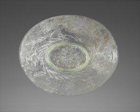 Plate; presumably Egypt; 3rd - 4th century; Glass; 4.5 x 23 cm, 1 3,4 x 9 1,16 in