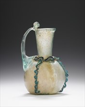Oinochoe; Eastern Mediterranean; 5th - 7th century; Glass; 9 x 6 cm, 3 9,16 x 2 3,8 in