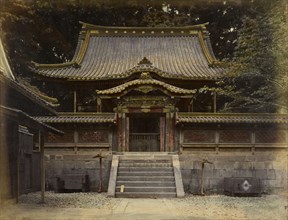 Gateway Kurohozon, Shiba; Felice Beato, 1832 - 1909, Shiba, Japan; 1863 - 1868; Hand-colored Albumen